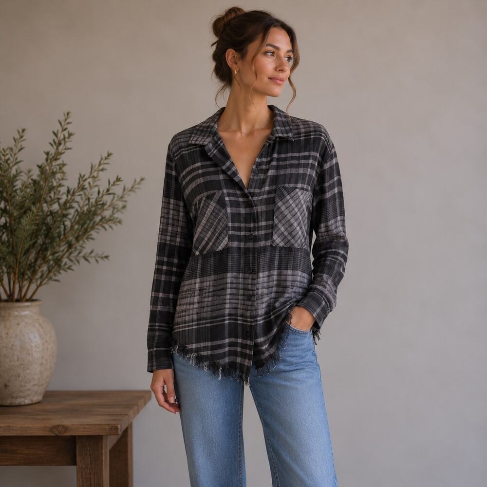 Cloth & Stone Gray Black Plaid Raw Hem Button Down XS